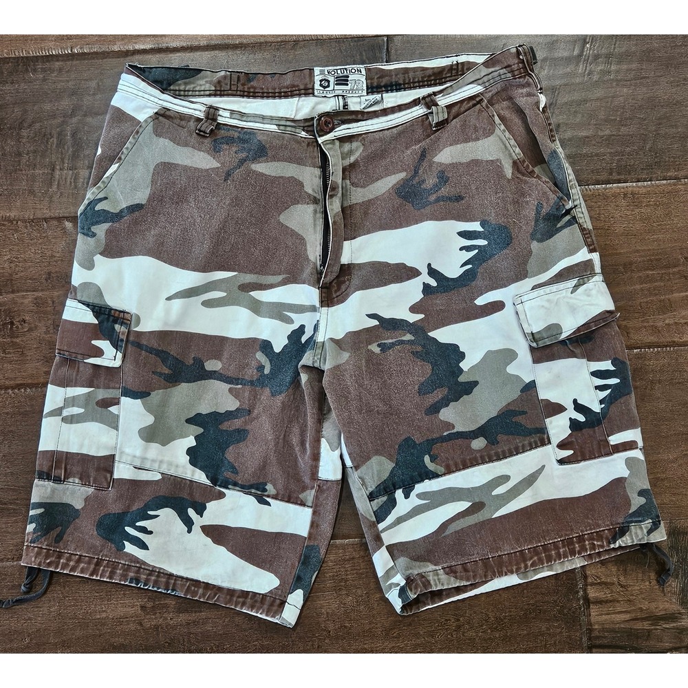 Y2K Skater Grunge Streetwear Brown‎ Camo Cargo Shorts Size 38 relaxed fit
